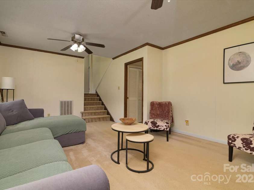 121 Pelham Lane, Fort Mill, SC 29715.  MLS# CAR4272081, YatesRealty ID 20678. 