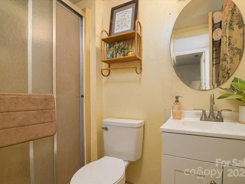 121 Pelham Lane, Fort Mill, SC 29715.  MLS# CAR4272081, YatesRealty ID 20678. 