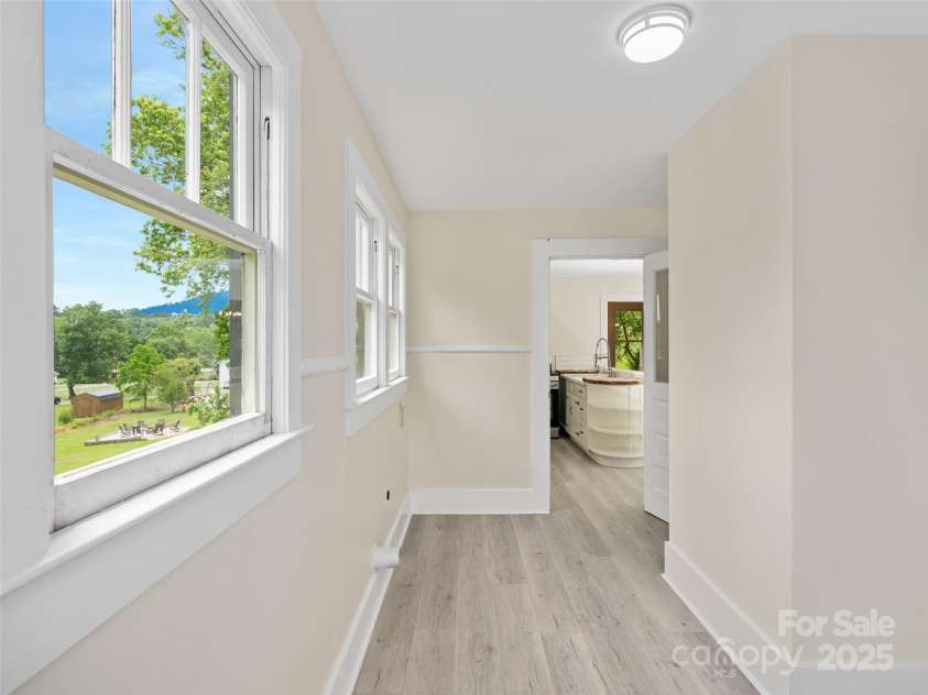 418 Mitchell Avenue, Bakersville, NC 28705.  MLS# CAR4272368, YatesRealty ID 20679. 