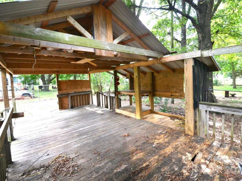 416 Union Street, Marshville, NC 28103.  MLS# CAR4272461, YatesRealty ID 20680. 