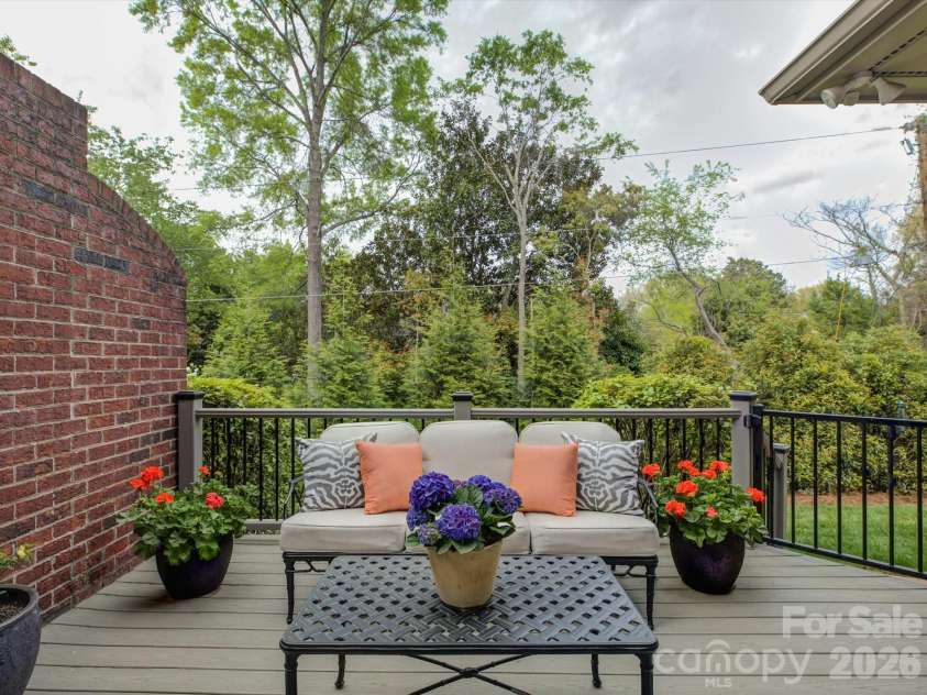 5060 Carmel Road, Charlotte, NC 28226.  MLS# CAR4363651, YatesRealty ID 20681. Deck