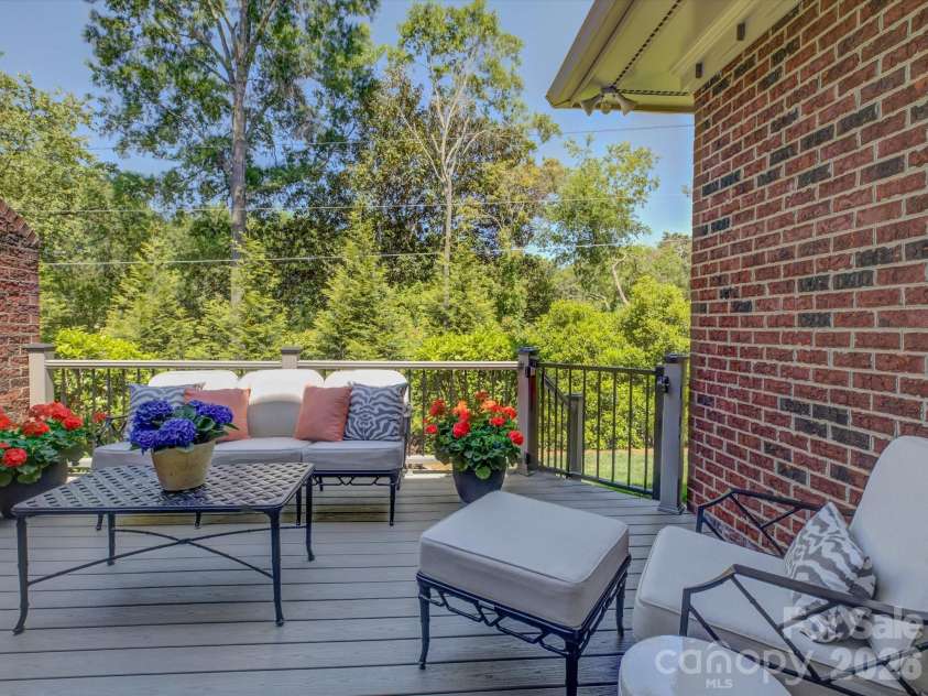 5060 Carmel Road, Charlotte, NC 28226.  MLS# CAR4363651, YatesRealty ID 20681. Deck