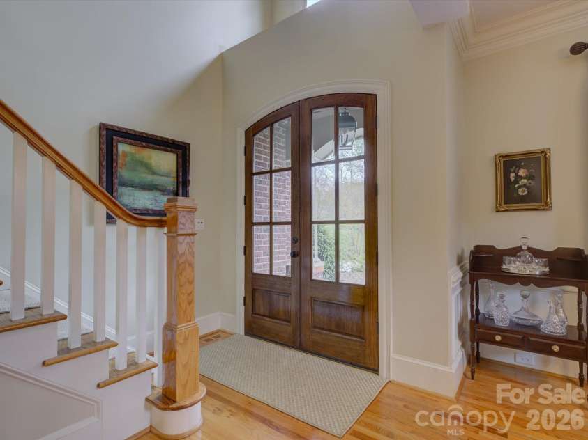5060 Carmel Road, Charlotte, NC 28226.  MLS# CAR4363651, YatesRealty ID 20681. Foyer