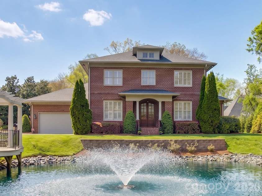 5060 Carmel Road, Charlotte, NC 28226.  MLS# CAR4363651, YatesRealty ID 20681. Front Exterior