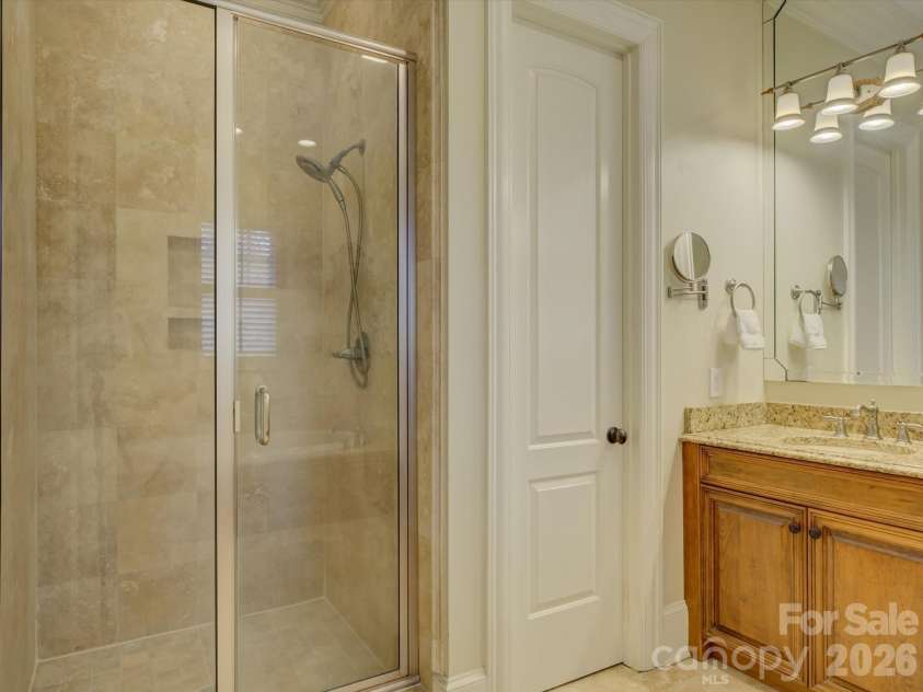 5060 Carmel Road, Charlotte, NC 28226.  MLS# CAR4363651, YatesRealty ID 20681. Primary Bathroom
