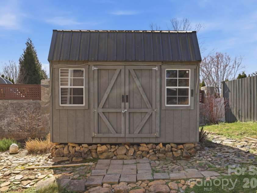 11 Carolina Corner Drive, Black Mountain, NC 28711.  MLS# CAR4359363, YatesRealty ID 20682. Shed