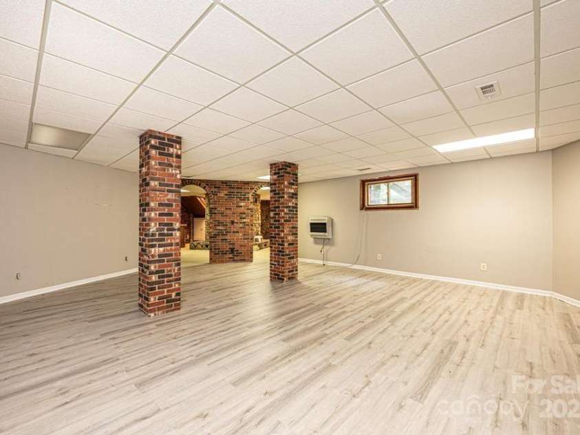 4275 Herman Sipe Road, Conover, NC 28613.  MLS# CAR4270261, YatesRealty ID 20682. 