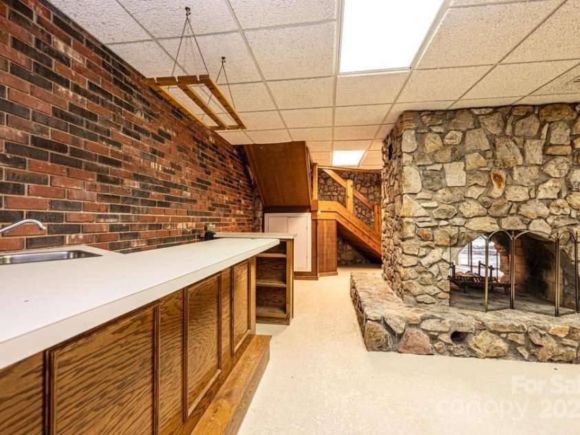 4275 Herman Sipe Road, Conover, NC 28613.  MLS# CAR4270261, YatesRealty ID 20682. 