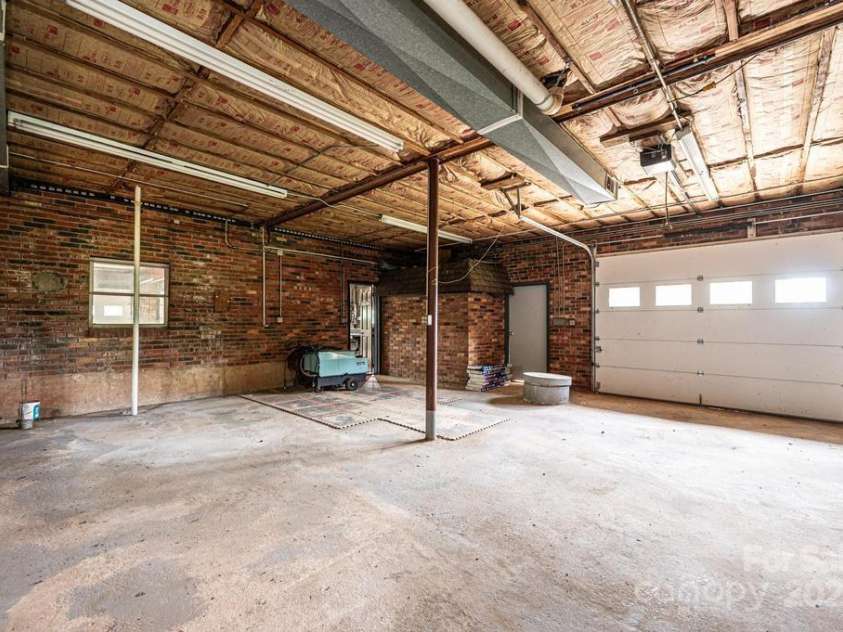 4275 Herman Sipe Road, Conover, NC 28613.  MLS# CAR4270261, YatesRealty ID 20682. 