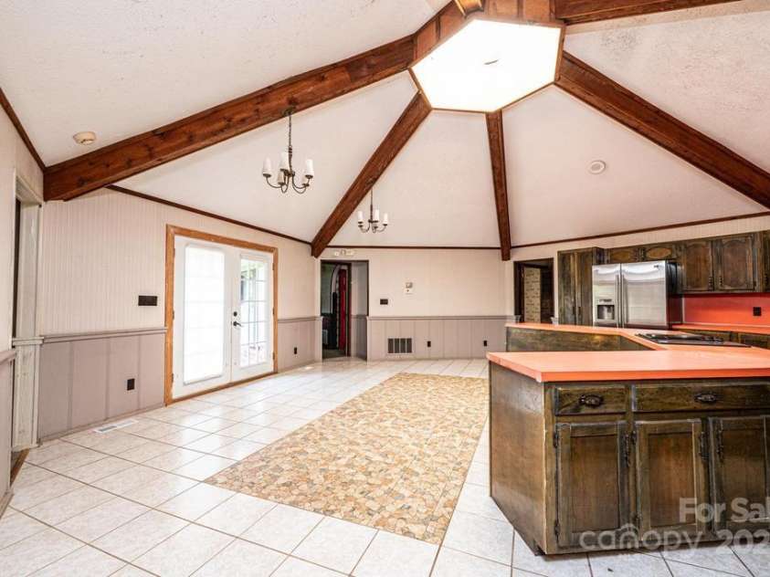 4275 Herman Sipe Road, Conover, NC 28613.  MLS# CAR4270261, YatesRealty ID 20682. 