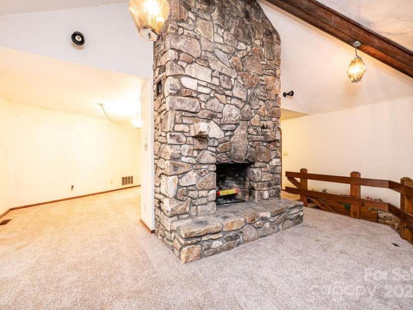 4275 Herman Sipe Road, Conover, NC 28613.  MLS# CAR4270261, YatesRealty ID 20682. 