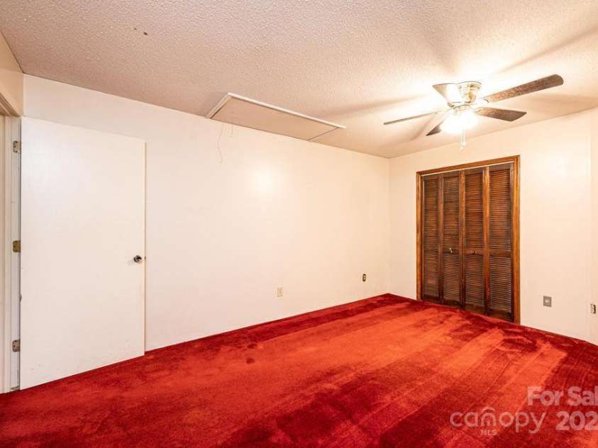 4275 Herman Sipe Road, Conover, NC 28613.  MLS# CAR4270261, YatesRealty ID 20682. 