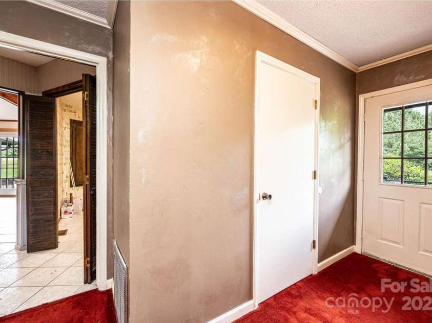 4275 Herman Sipe Road, Conover, NC 28613.  MLS# CAR4270261, YatesRealty ID 20682. 