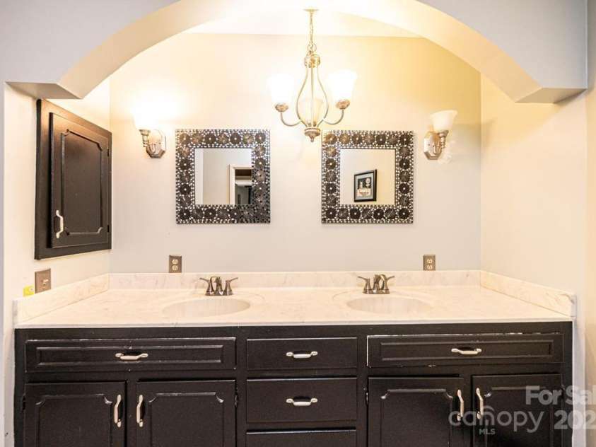 4275 Herman Sipe Road, Conover, NC 28613.  MLS# CAR4270261, YatesRealty ID 20682. 