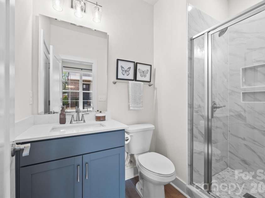 3225 Zenith Lane, Charlotte, NC 28205.  MLS# CAR4361849, YatesRealty ID 20683. Entry level full bathroom