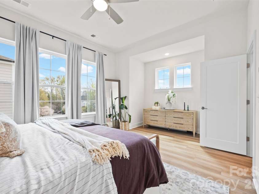 3225 Zenith Lane, Charlotte, NC 28205.  MLS# CAR4361849, YatesRealty ID 20683. Primary bedroom on upper level