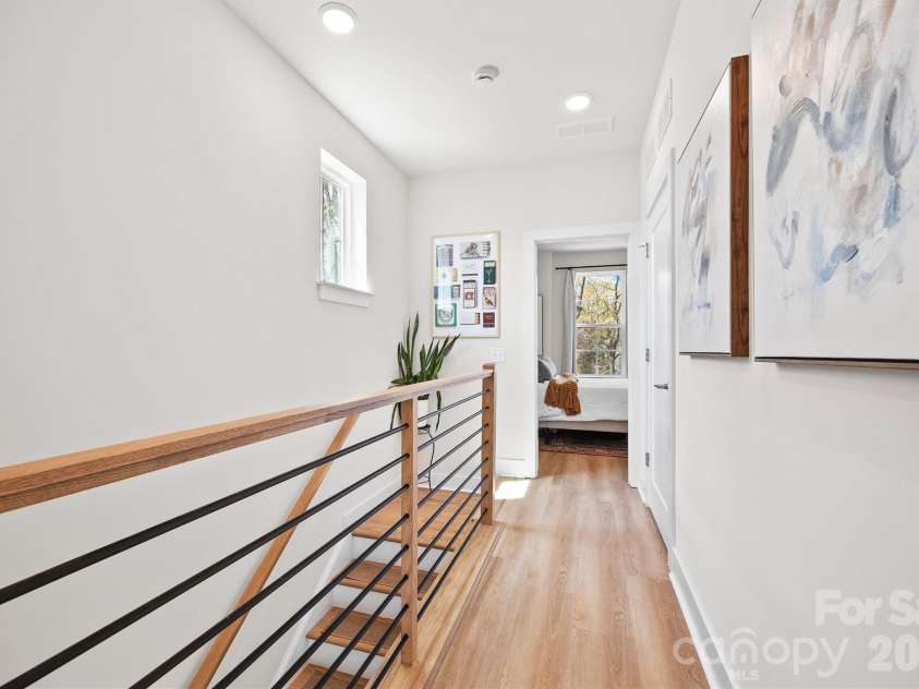 3225 Zenith Lane, Charlotte, NC 28205.  MLS# CAR4361849, YatesRealty ID 20683. Upper level