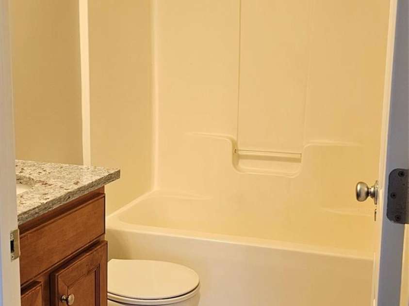 3549 Calpella Court, Charlotte, NC 28262.  MLS# CAR4272982, YatesRealty ID 20683. Secondary Bath