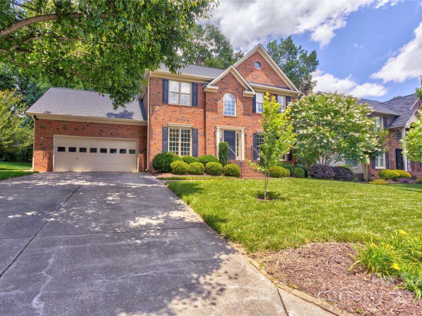5610 Monticello Drive, Concord, NC 28027.  MLS# CAR4272624, YatesRealty ID 20684. 