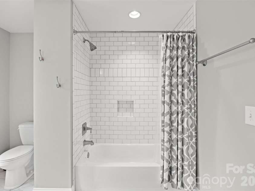 5904 Chalyce Lane, Charlotte, NC 28270.  MLS# CAR4356167, YatesRealty ID 20684. 