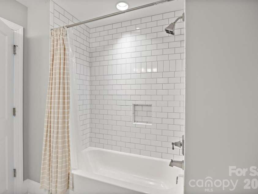 5904 Chalyce Lane, Charlotte, NC 28270.  MLS# CAR4356167, YatesRealty ID 20684. 