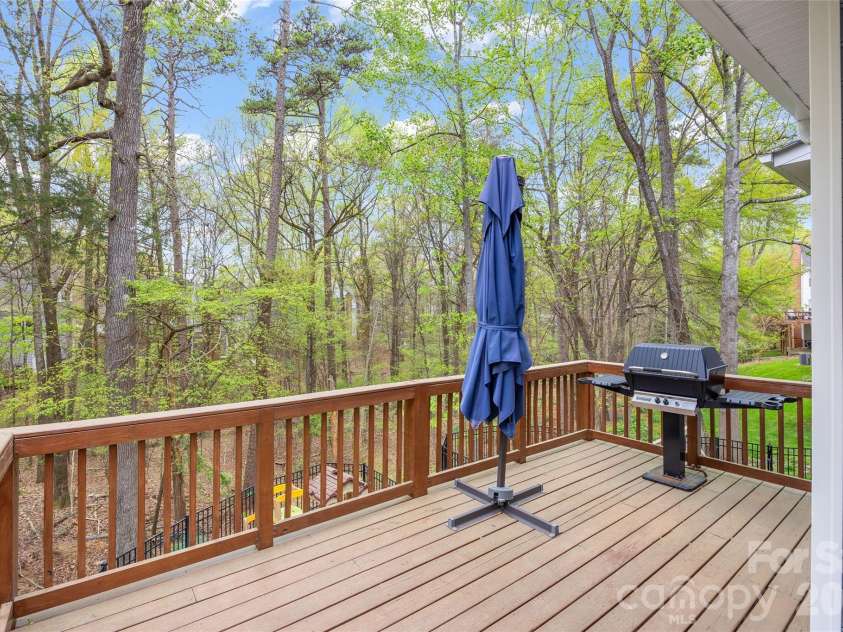 5904 Chalyce Lane, Charlotte, NC 28270.  MLS# CAR4356167, YatesRealty ID 20684. 