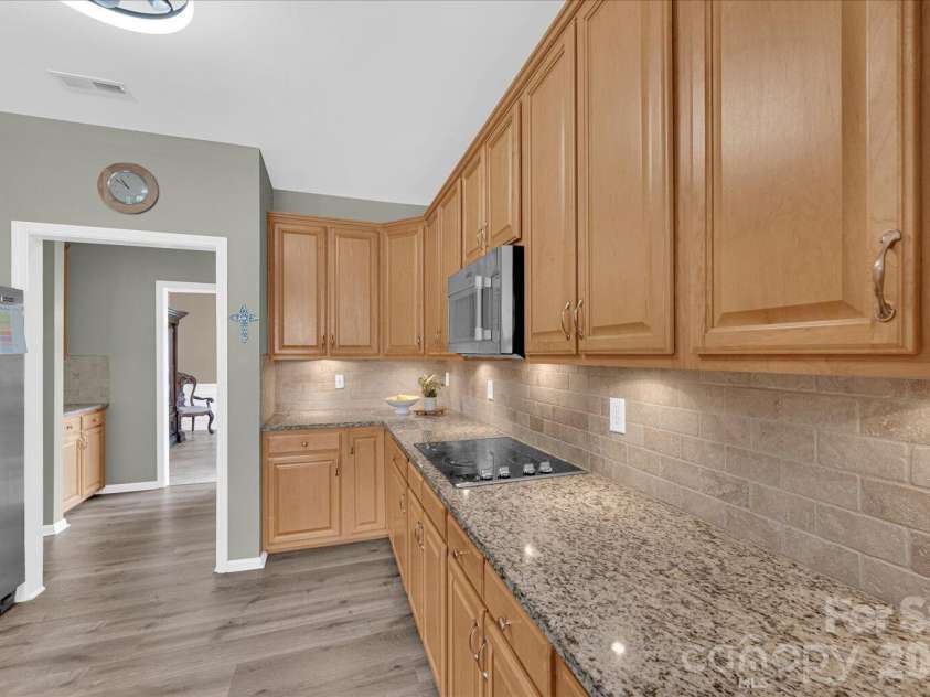 106 Honey Crisp Way, Simpsonville, SC 29681.  MLS# CAR4353381, YatesRealty ID 20686. 