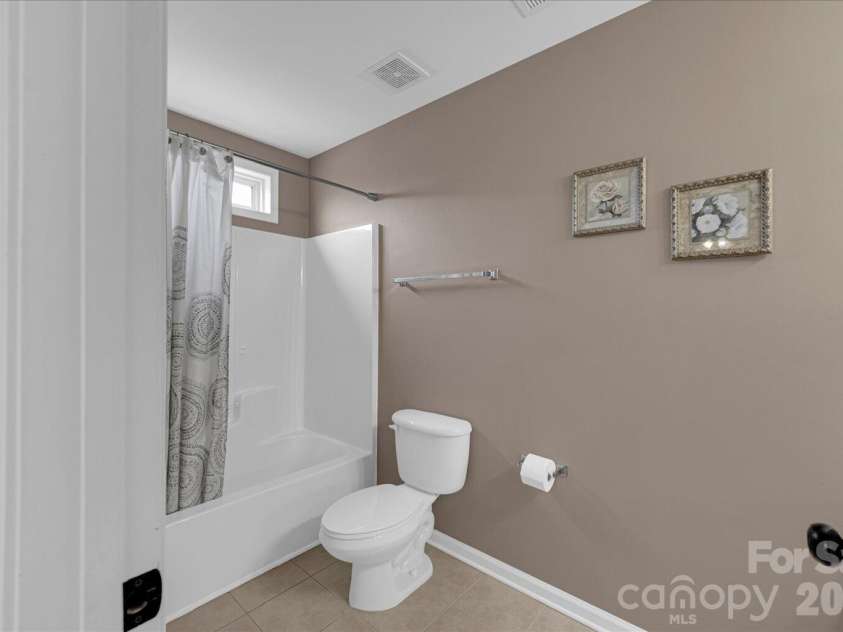 106 Honey Crisp Way, Simpsonville, SC 29681.  MLS# CAR4353381, YatesRealty ID 20686. 
