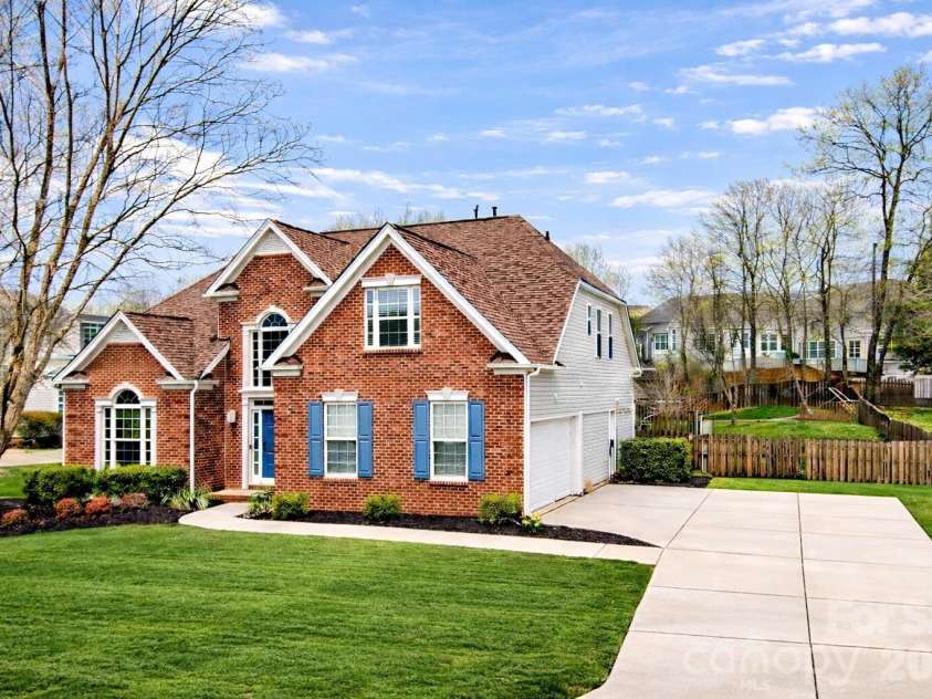 106 Honey Crisp Way, Simpsonville, SC 29681.  MLS# CAR4353381, YatesRealty ID 20686. 