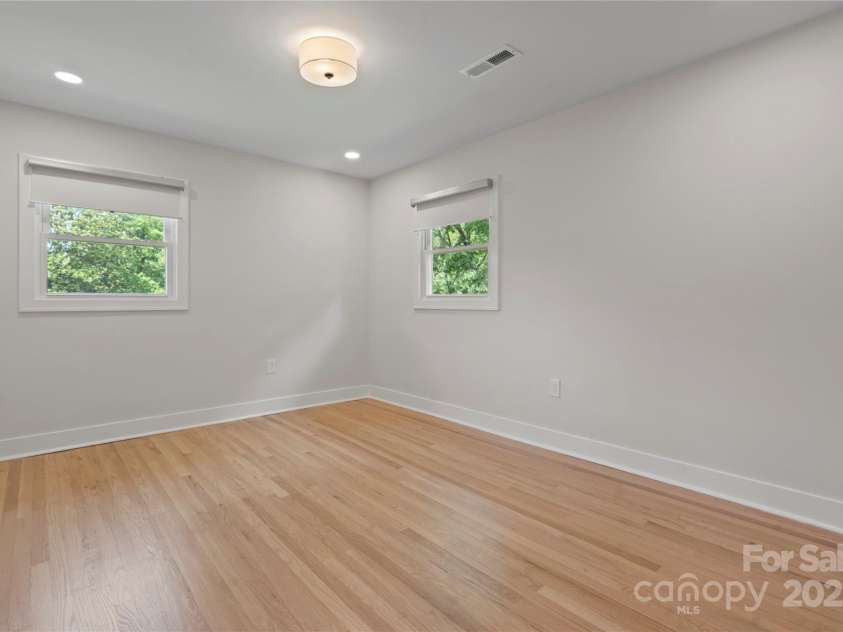 245 Enwood Drive, Charlotte, NC 28214.  MLS# CAR4266131, YatesRealty ID 20687. Bed 2 - up