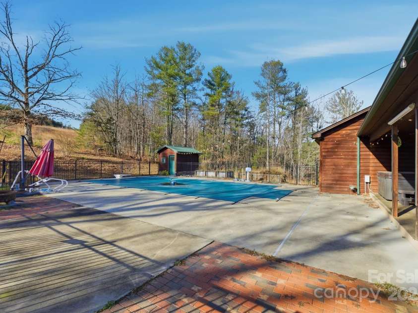 5341 Reese Store Avenue, Morganton, NC 28655.  MLS# CAR4327223, YatesRealty ID 20687. 