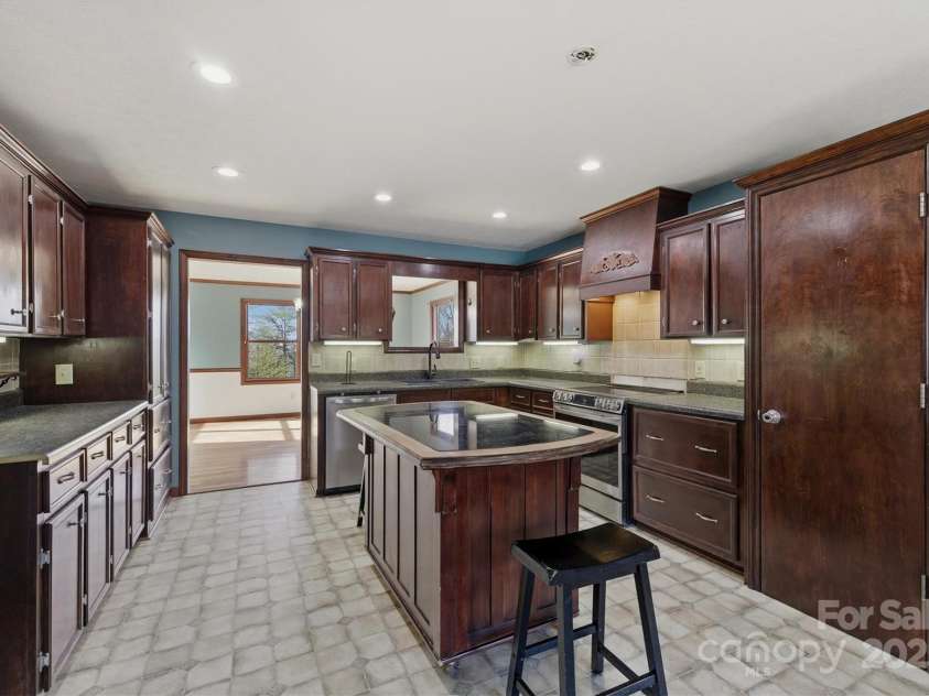 5341 Reese Store Avenue, Morganton, NC 28655.  MLS# CAR4327223, YatesRealty ID 20687. 