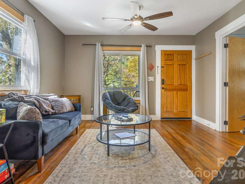 144 Clingman Avenue, Asheville, NC 28801.  MLS# CAR4371332, YatesRealty ID 20688. 