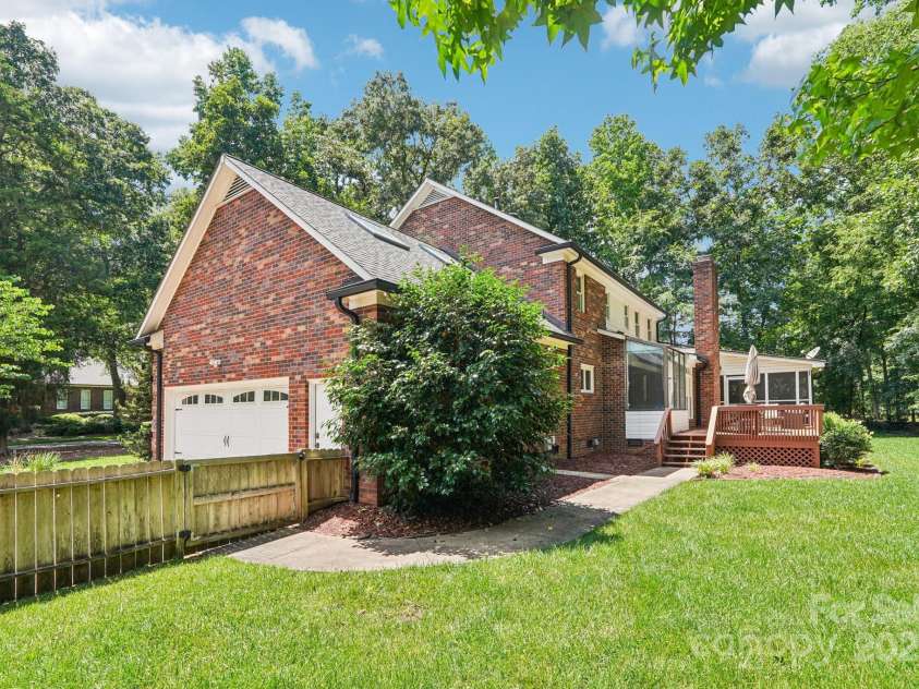 1545 Chadmore Lane, Concord, NC 28027.  MLS# CAR4270921, YatesRealty ID 20688. 