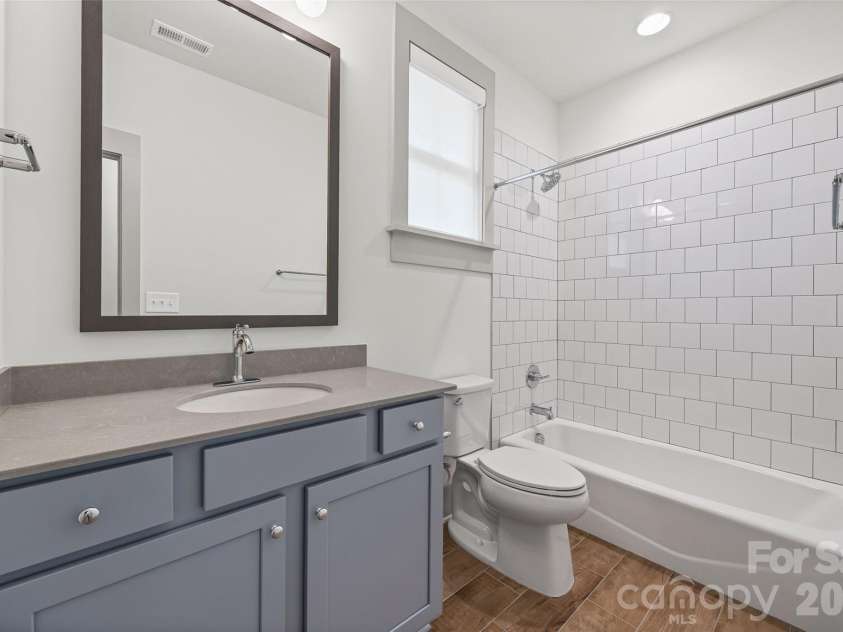 539 Plowman Lane, Fort Mill, SC 29715.  MLS# CAR4342093, YatesRealty ID 20689. Bathroom 2