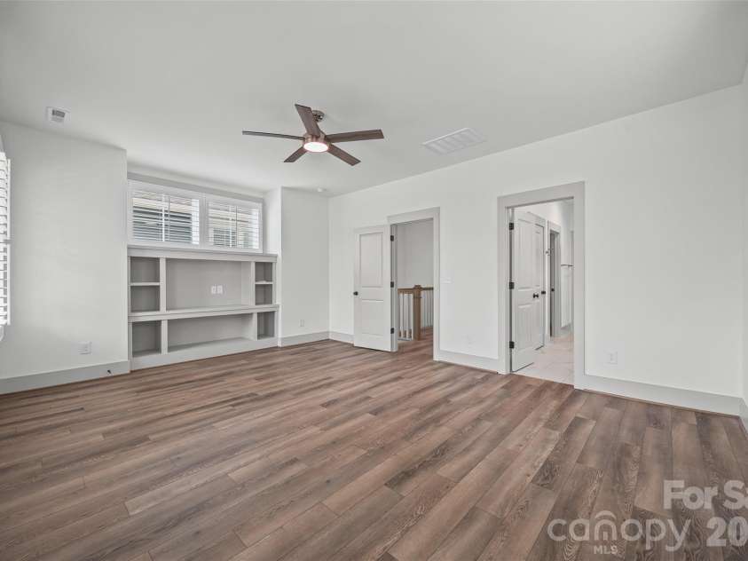 539 Plowman Lane, Fort Mill, SC 29715.  MLS# CAR4342093, YatesRealty ID 20689. Primary Bedroom Built-ins