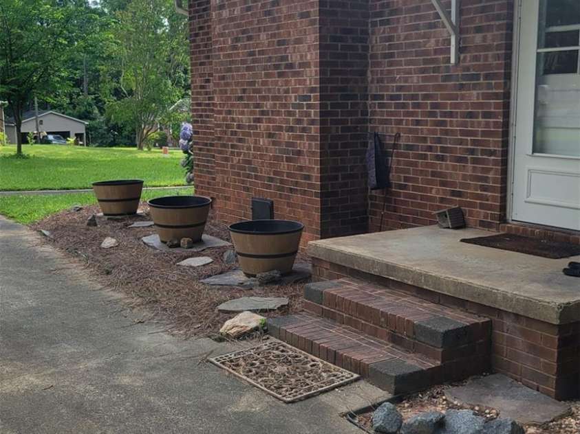 27 Southbrook Drive, York, SC 29745.  MLS# CAR4291735, YatesRealty ID 2069. 