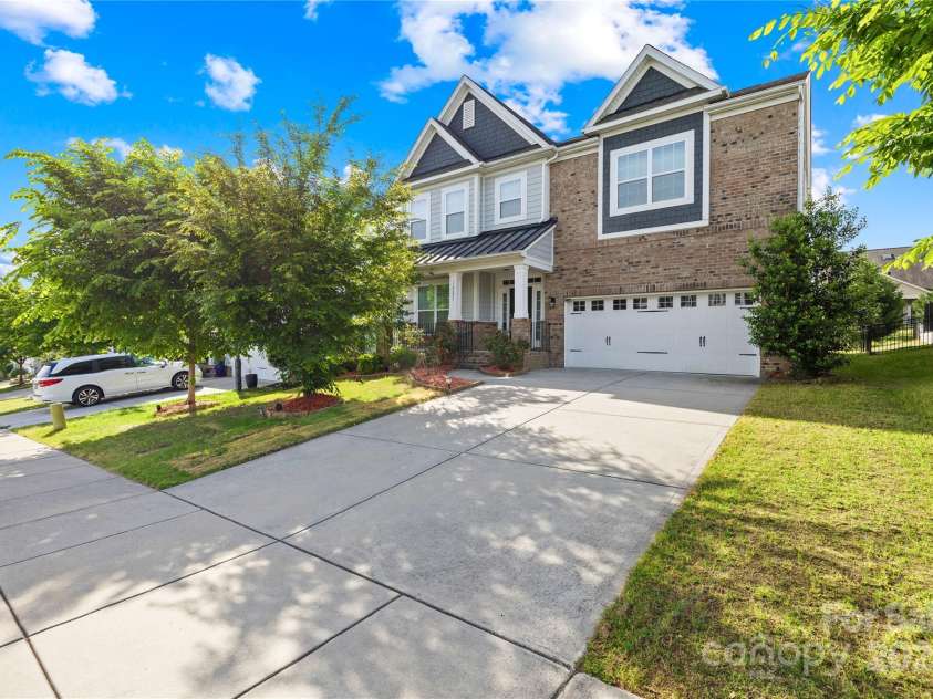 10693 Sky Chase Avenue, Concord, NC 28027.  MLS# CAR4255442, YatesRealty ID 20690. 