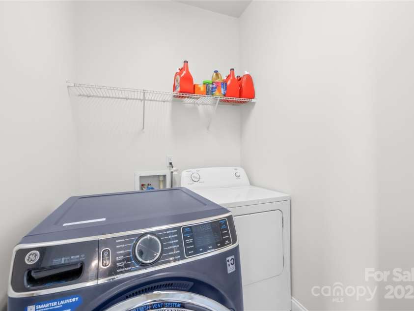 10693 Sky Chase Avenue, Concord, NC 28027.  MLS# CAR4255442, YatesRealty ID 20690. 