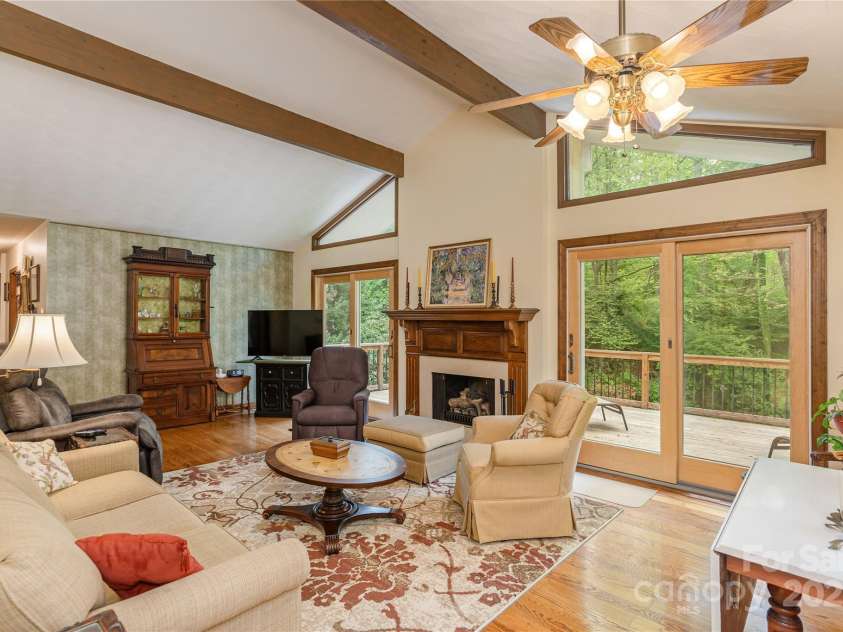 99 Meadowbrook Circle, Brevard, NC 28712.  MLS# CAR4252989, YatesRealty ID 20691. 