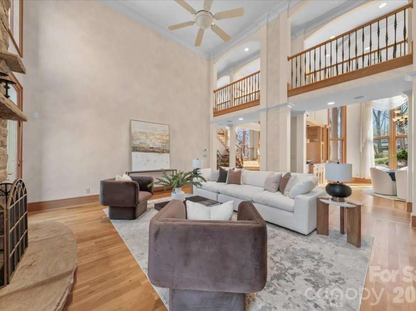 1043 Rolling Green Drive, Newton, NC 28658.  MLS# CAR4355758, YatesRealty ID 20693. 