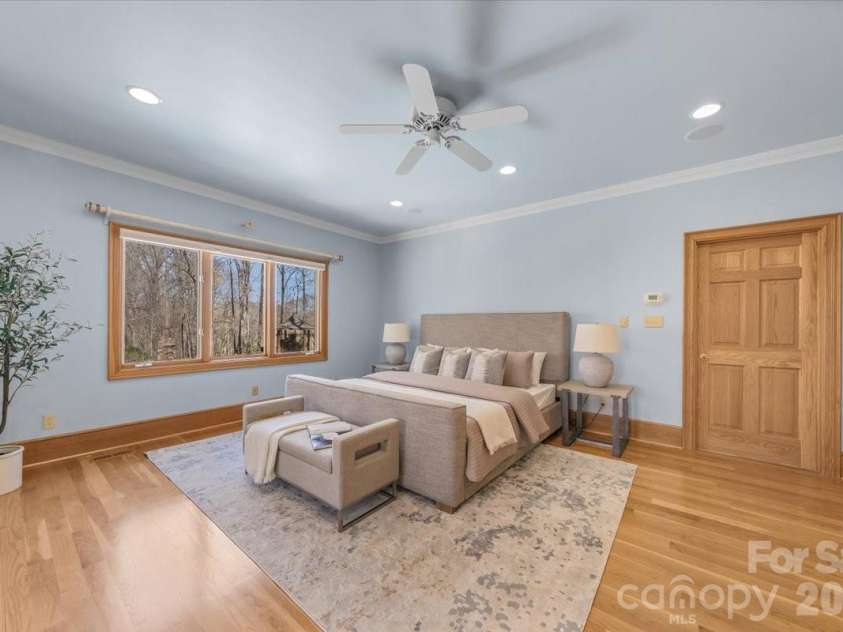 1043 Rolling Green Drive, Newton, NC 28658.  MLS# CAR4355758, YatesRealty ID 20693. 