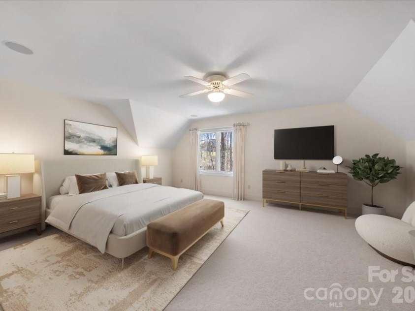 1043 Rolling Green Drive, Newton, NC 28658.  MLS# CAR4355758, YatesRealty ID 20693. Virtually Staged