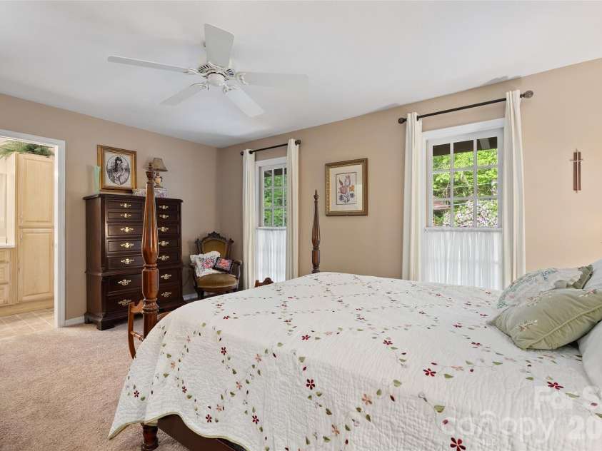 134 The Trail, Maggie Valley, NC 28751.  MLS# CAR4369403, YatesRealty ID 20695. 