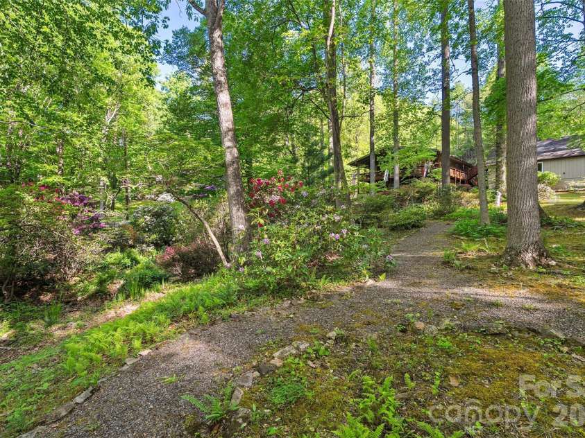 134 The Trail, Maggie Valley, NC 28751.  MLS# CAR4369403, YatesRealty ID 20695. 