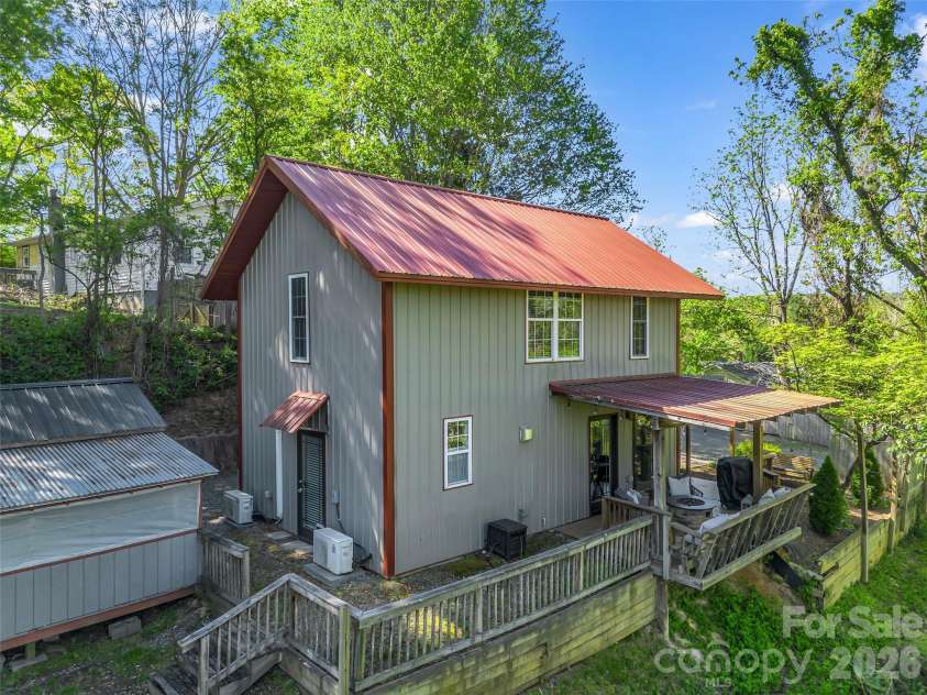 3 Ravine Extension, Woodfin, NC 28804.  MLS# CAR4373087, YatesRealty ID 20696. 