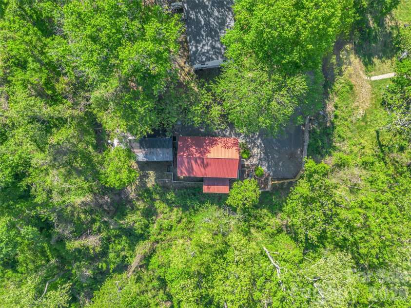 3 Ravine Extension, Woodfin, NC 28804.  MLS# CAR4373087, YatesRealty ID 20696. 
