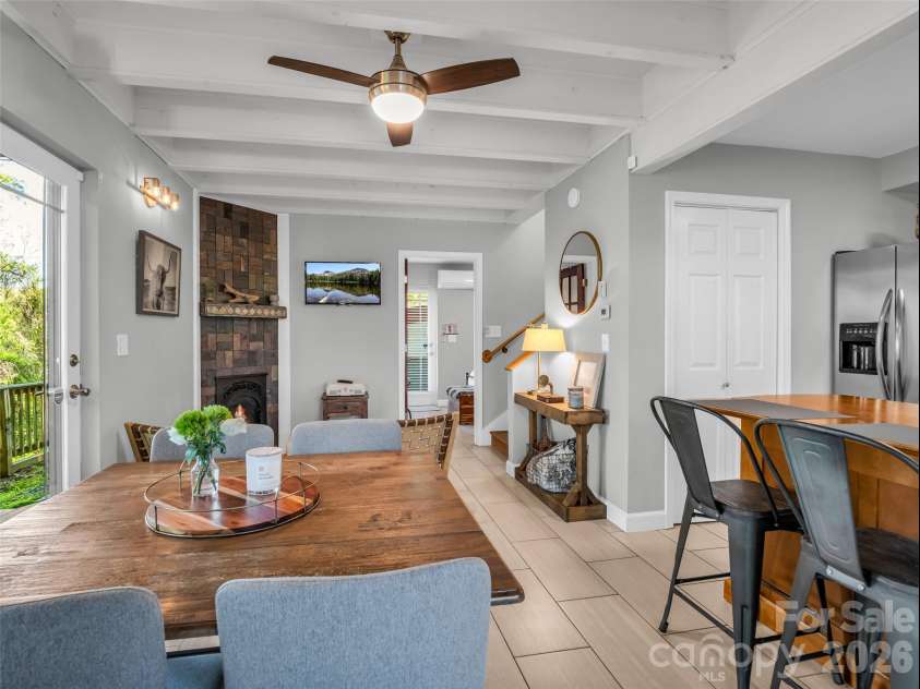 3 Ravine Extension, Woodfin, NC 28804.  MLS# CAR4373087, YatesRealty ID 20696. 