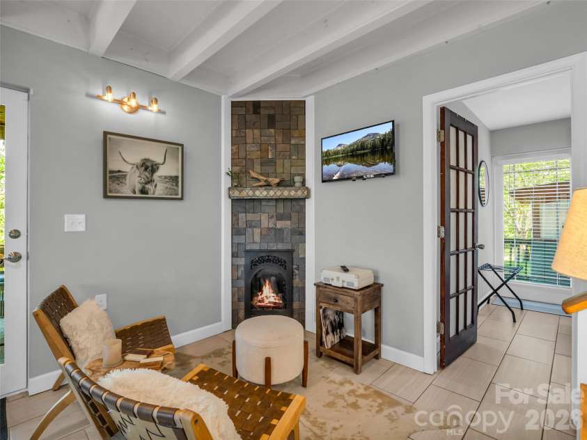 3 Ravine Extension, Woodfin, NC 28804.  MLS# CAR4373087, YatesRealty ID 20696. 