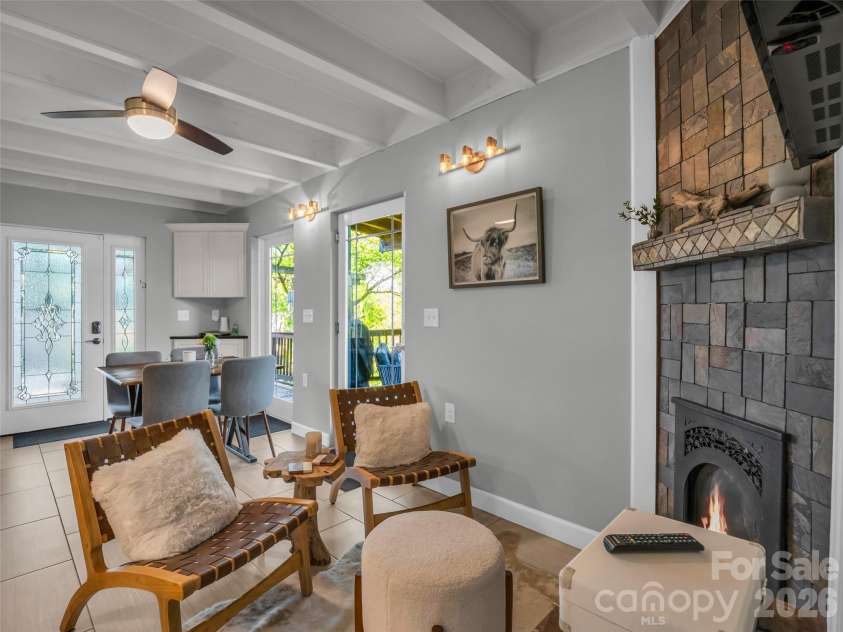 3 Ravine Extension, Woodfin, NC 28804.  MLS# CAR4373087, YatesRealty ID 20696. 